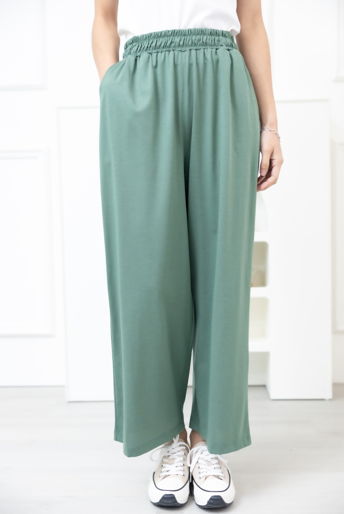 긴 바지 素面涼感直筒寬褲 / 綠色