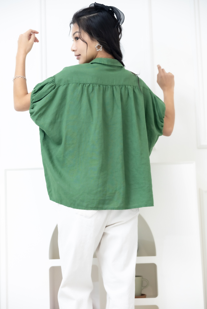 반팔 襯衫領袖口皺褶前短後長上衣 / 綠色