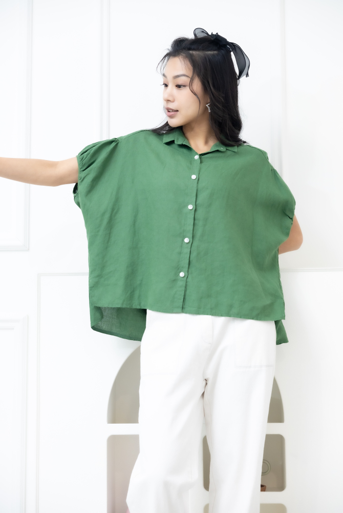 반팔 襯衫領袖口皺褶前短後長上衣 / 綠色
