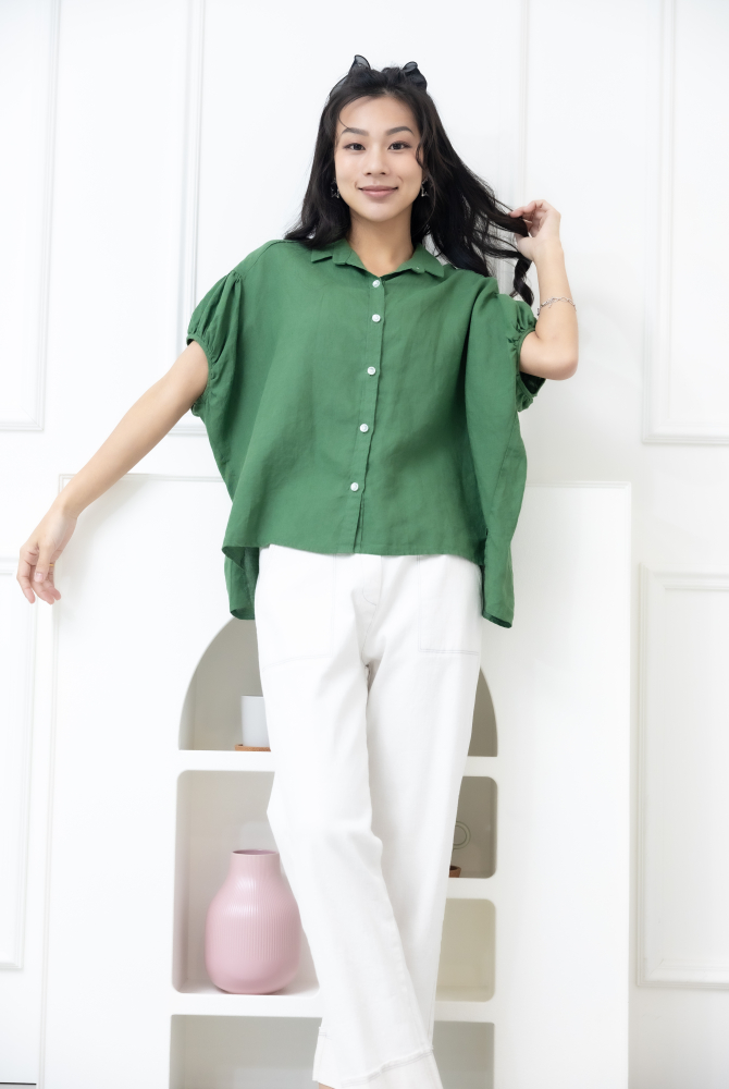 반팔 襯衫領袖口皺褶前短後長上衣 / 綠色