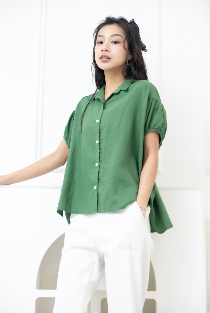 반팔 襯衫領袖口皺褶前短後長上衣 / 綠色