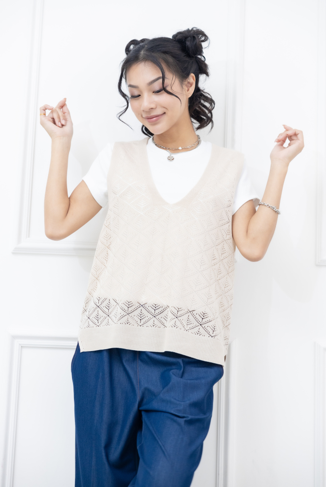 조끼 菱格洞洞寬版背心 / 米白色