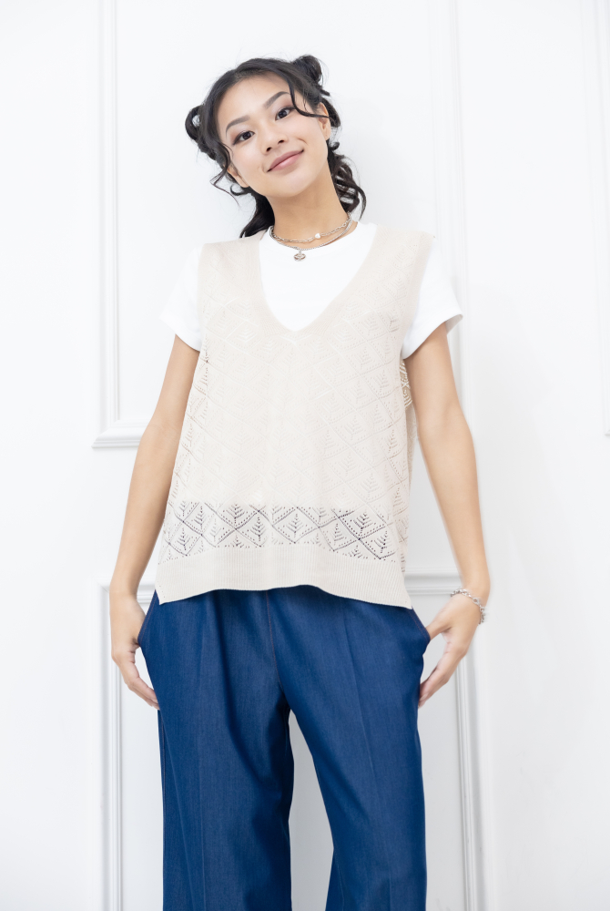 조끼 菱格洞洞寬版背心 / 米白色