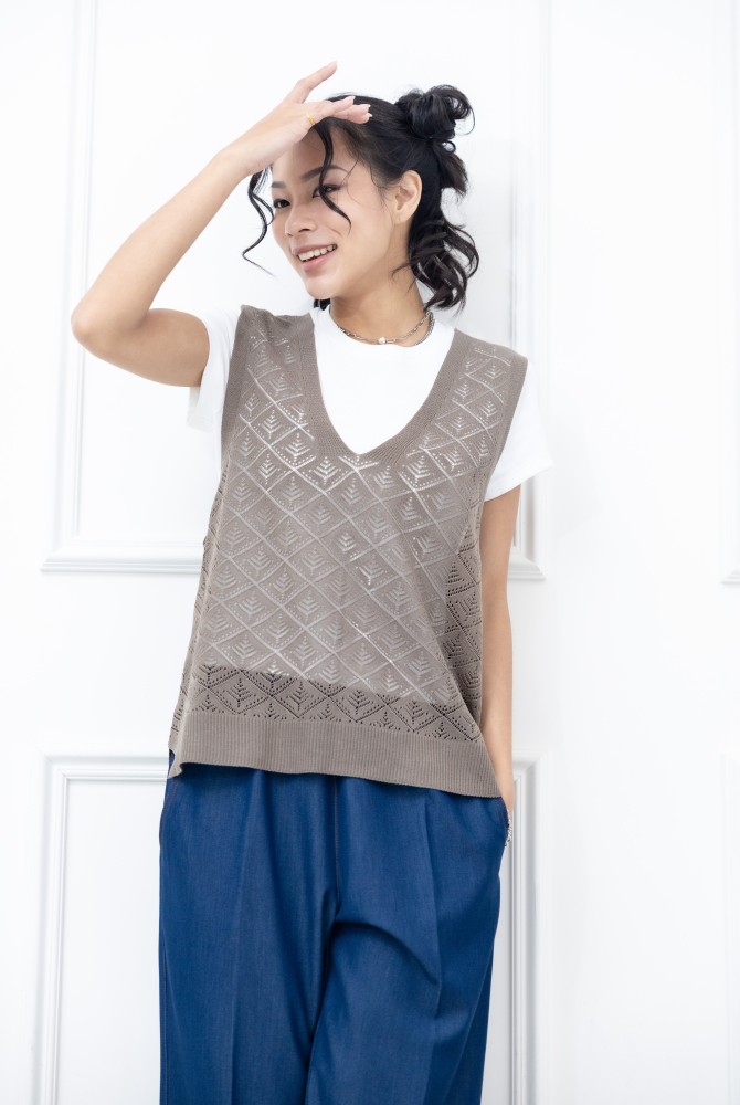 조끼 菱格洞洞寬版背心 / 可可色