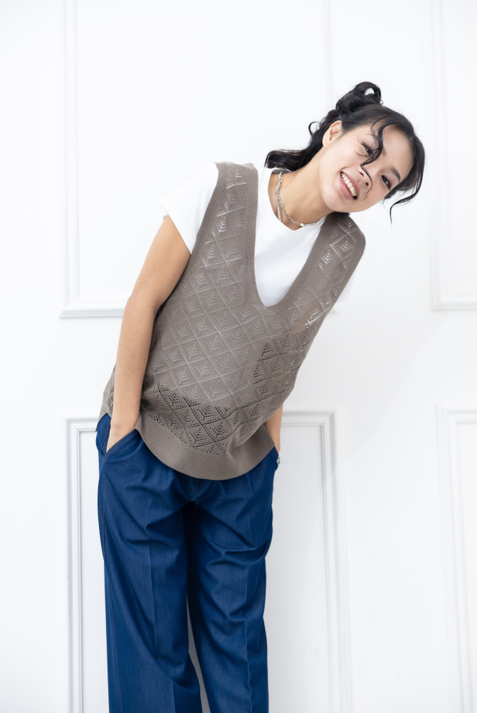 조끼 菱格洞洞寬版背心 / 可可色