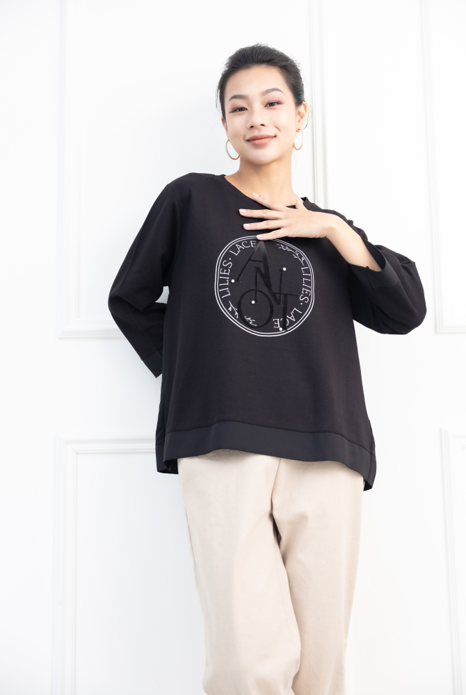 긴팔 圓框ANOT珍珠異材質拼接上衣 / 黑色
