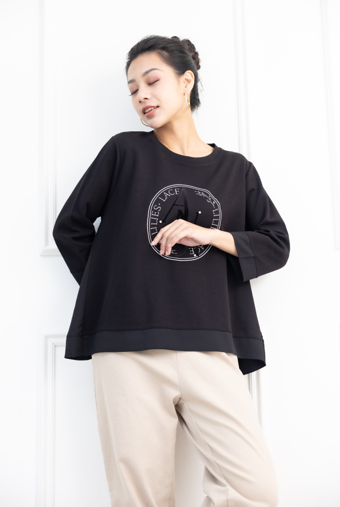 긴팔 圓框ANOT珍珠異材質拼接上衣 / 黑色