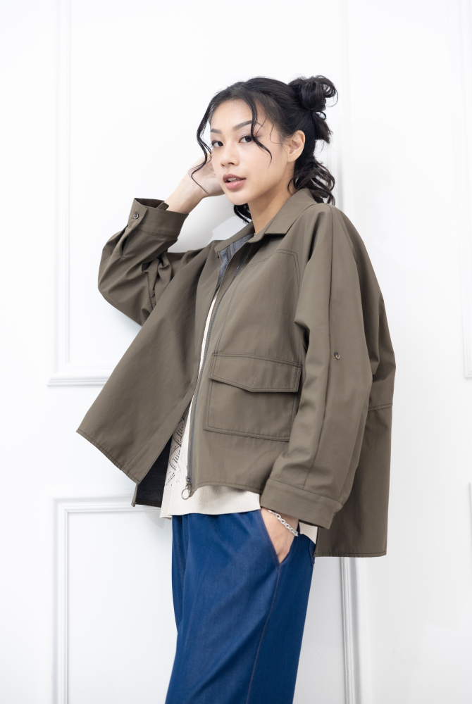 코트 襯衫領不規則剪裁外套 / 軍綠色