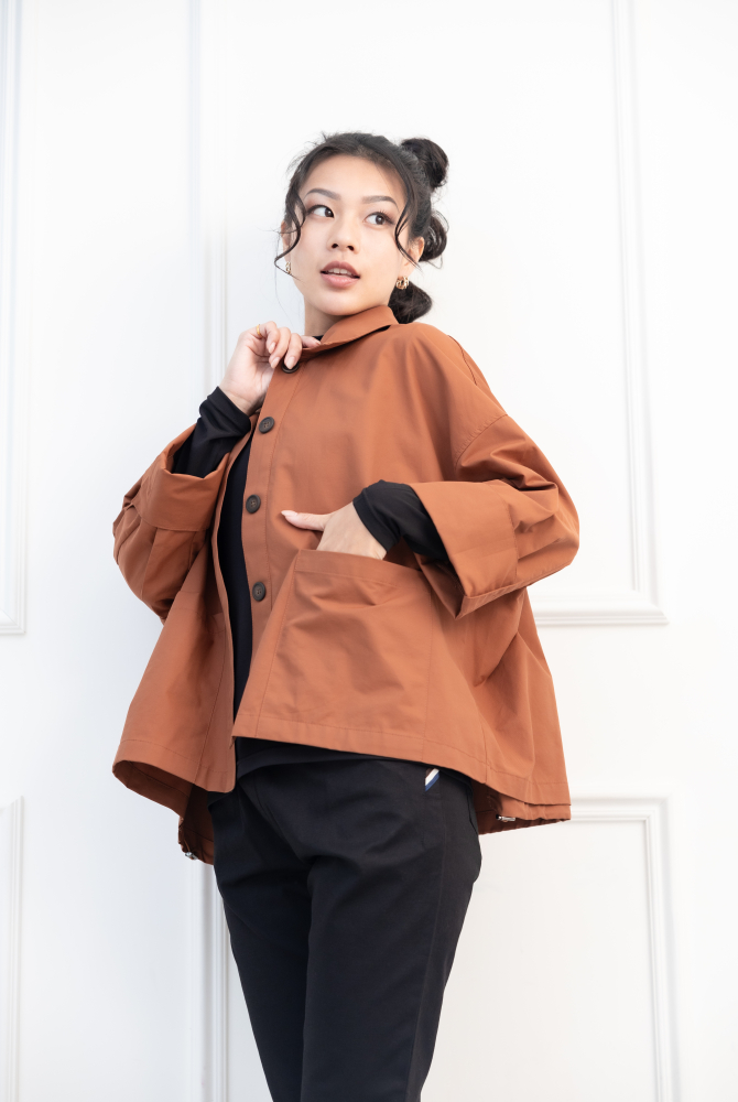 코트 雙口袋鈕扣短版外套 / 磚橘色