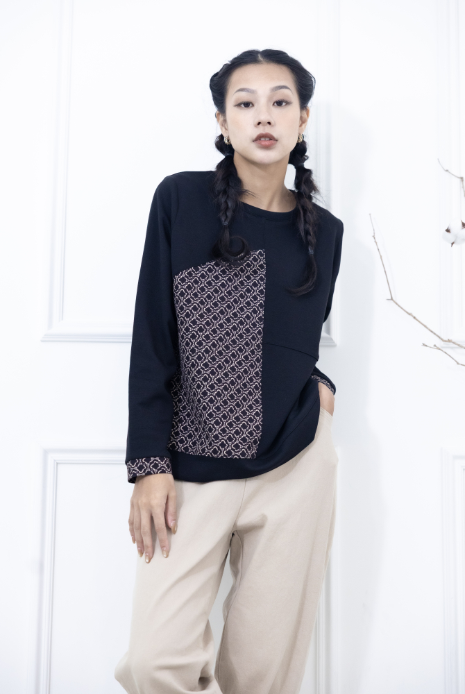 긴팔 繩鍊印花裝飾翻蓋長袖上衣 / 黑色