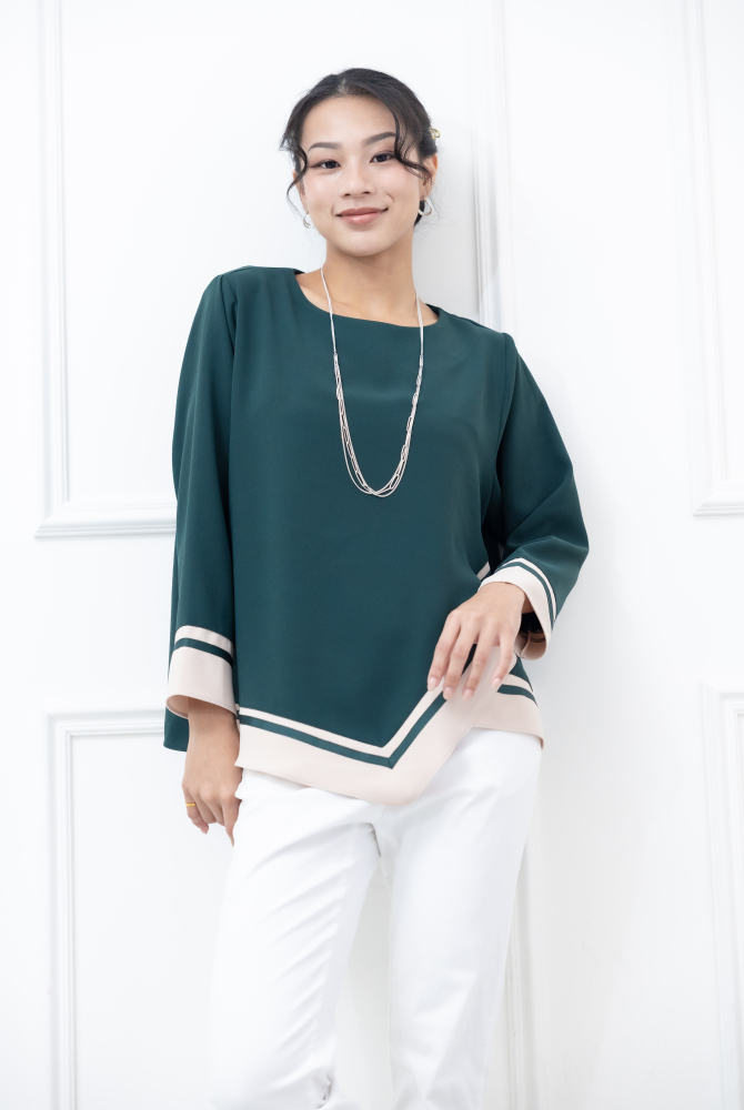 긴팔 胸針U型領不對稱下擺緞帶長袖上衣 / 綠色拼卡其色