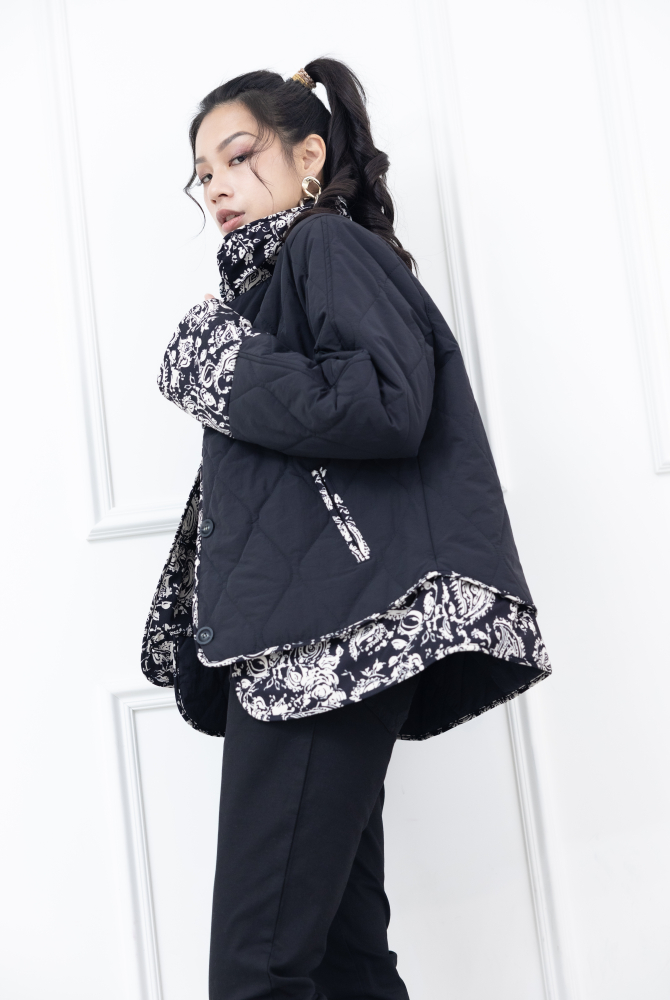 코트 襯衫領下擺.袖口白色線條圖案絎縫鋪棉外套 / 黑色