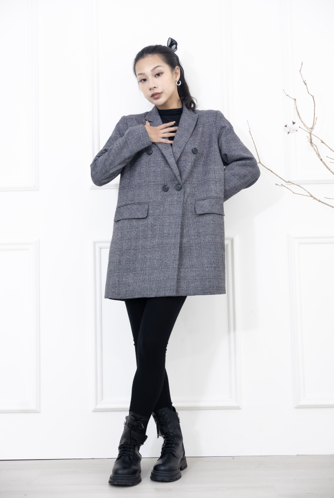 코트 四顆鈕扣兩側口袋西裝外套 / 深灰色