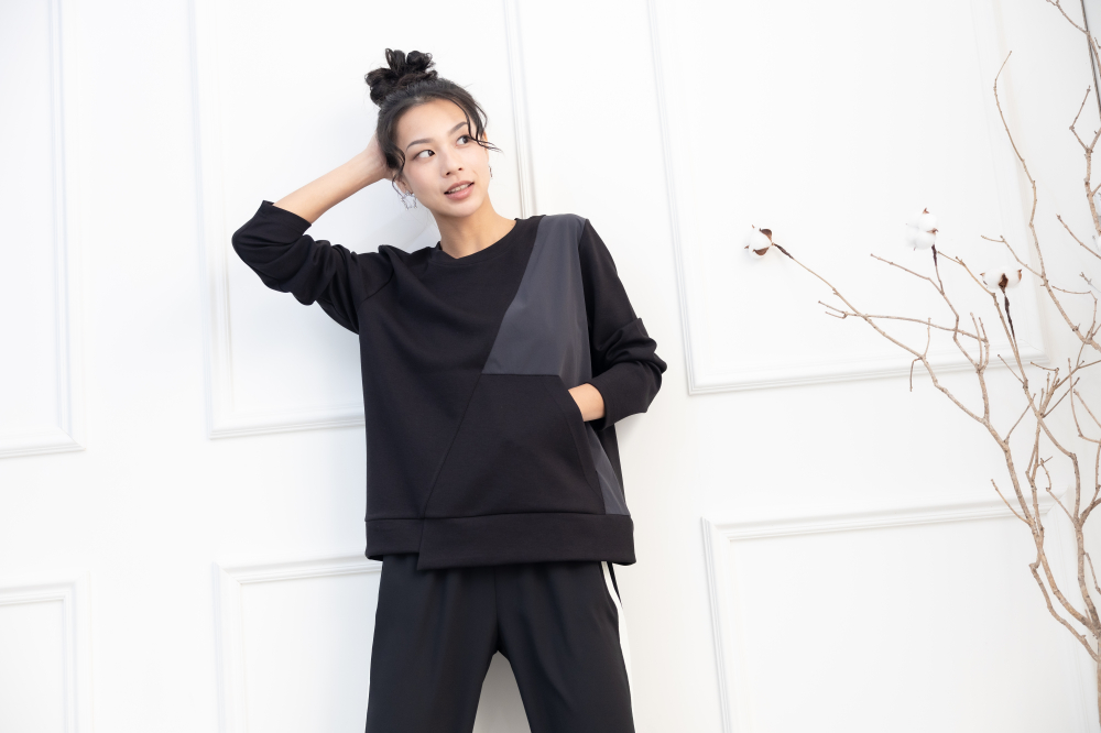 긴팔 異材質拼接下擺不規則剪裁長袖上衣 / 黑色