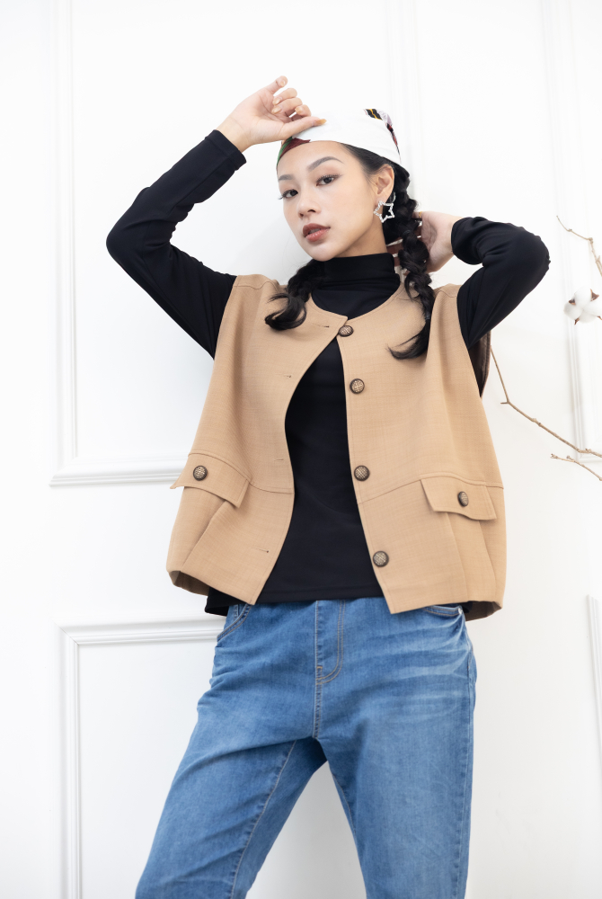 조끼 假口袋下擺皺褶背心 / 卡其色