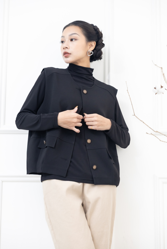 조끼 假口袋下擺皺褶背心 / 黑色