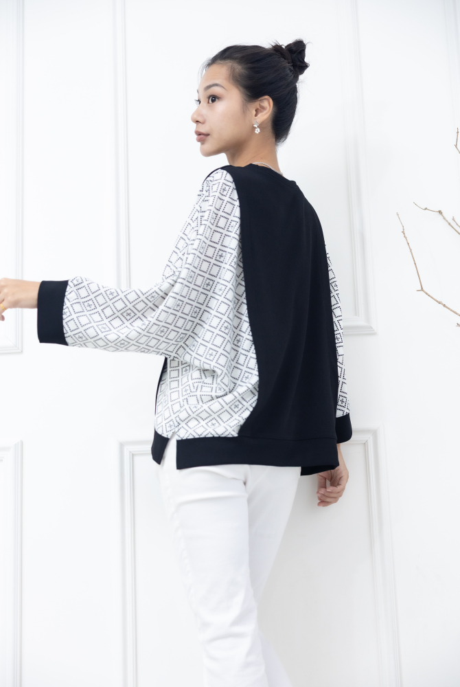 긴팔 雪紡素面拼接方格七分袖上衣 / 白色