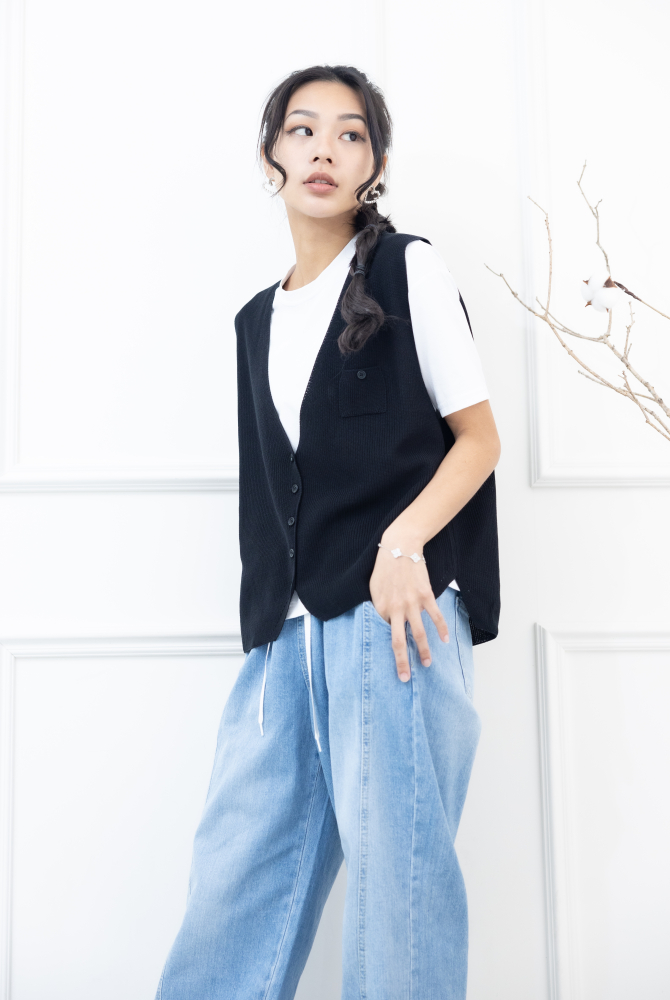 조끼 小口袋全開襟針織背心 / 黑色