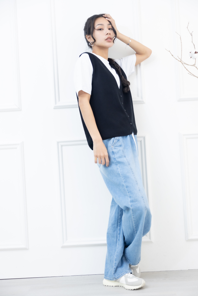 조끼 小口袋全開襟針織背心 / 黑色