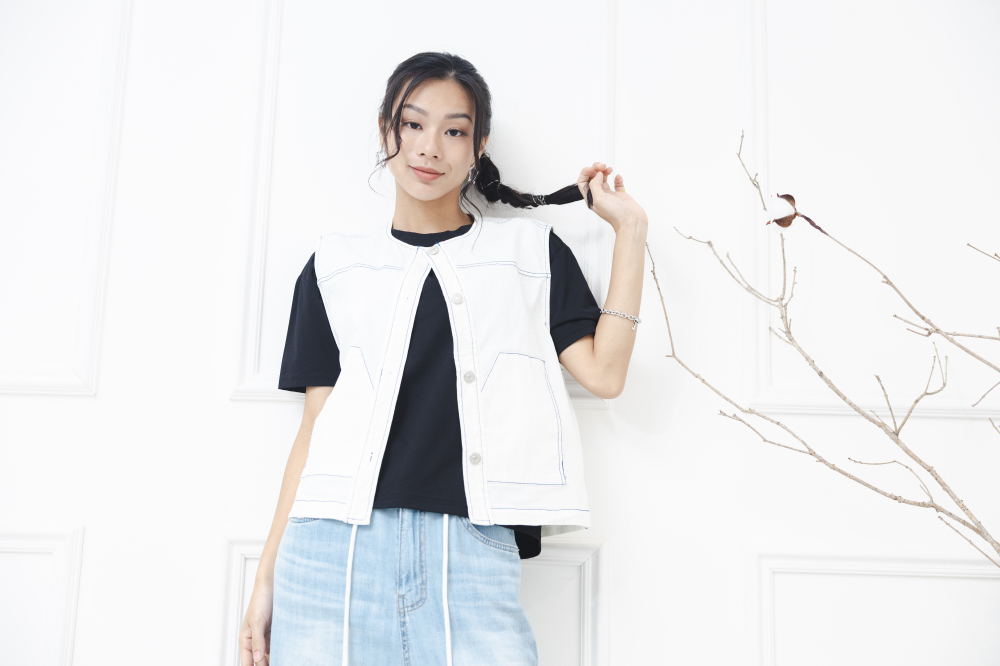 조끼 金屬釘扣長方口袋背心 / 米色