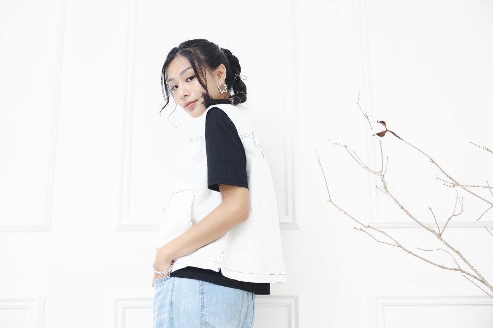 조끼 金屬釘扣長方口袋背心 / 米色