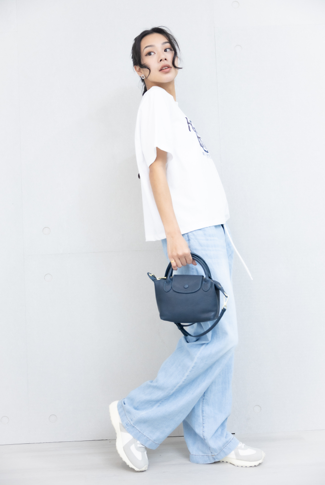 반팔 Feanless toun圓圈印花上衣 / 白色