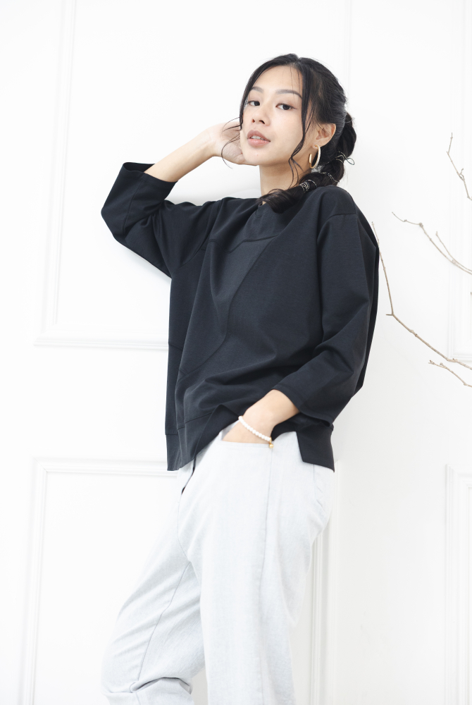긴팔 素面拚布感七分袖上衣 / 黑色