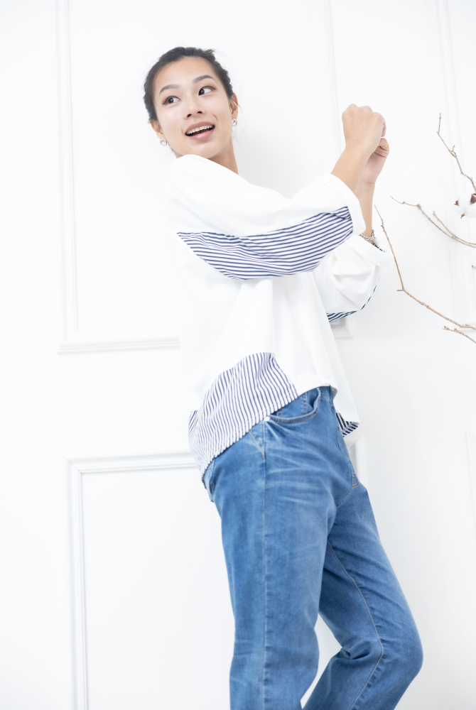 긴팔 素面拼接條紋七分袖上衣 / 白色