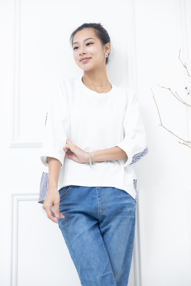 긴팔 素面拼接條紋七分袖上衣 / 白色