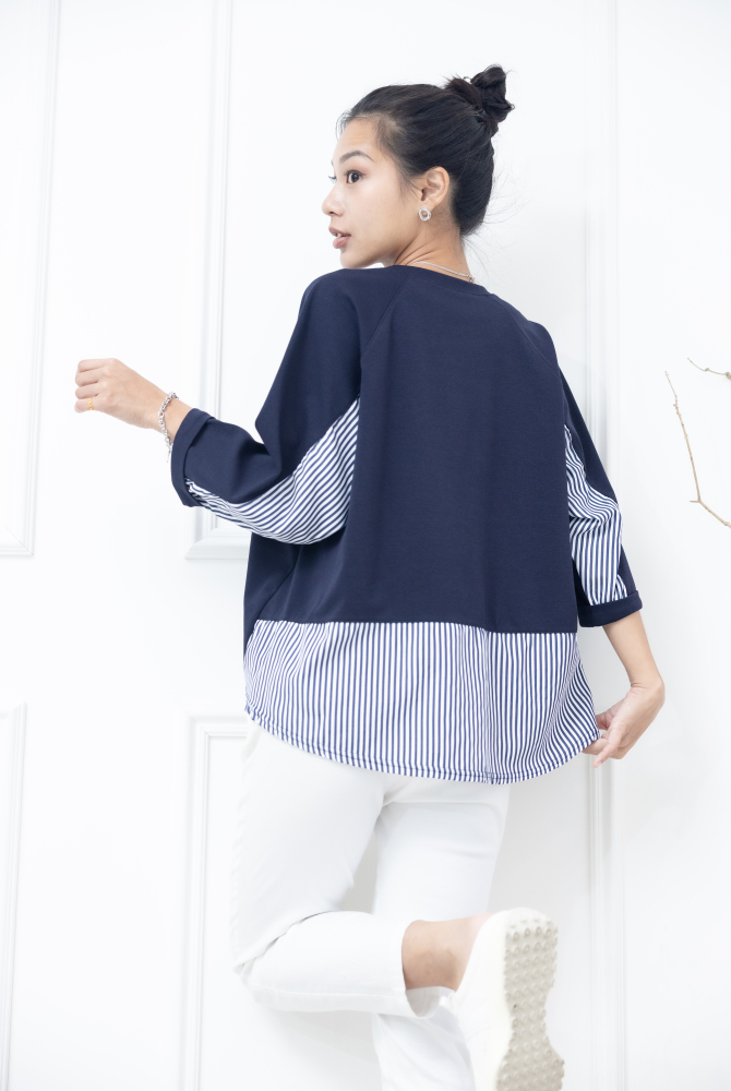 긴팔 素面拼接條紋七分袖上衣 / 深藍色