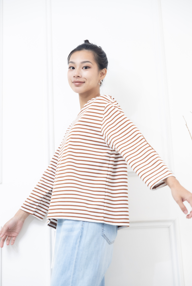 긴팔 咖啡白細條紋長袖上衣