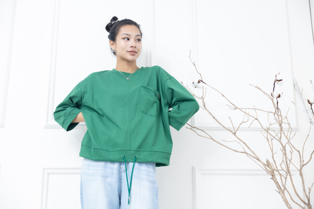 긴팔 左胸反摺口袋下擺抽繩七分袖上衣 / 綠色