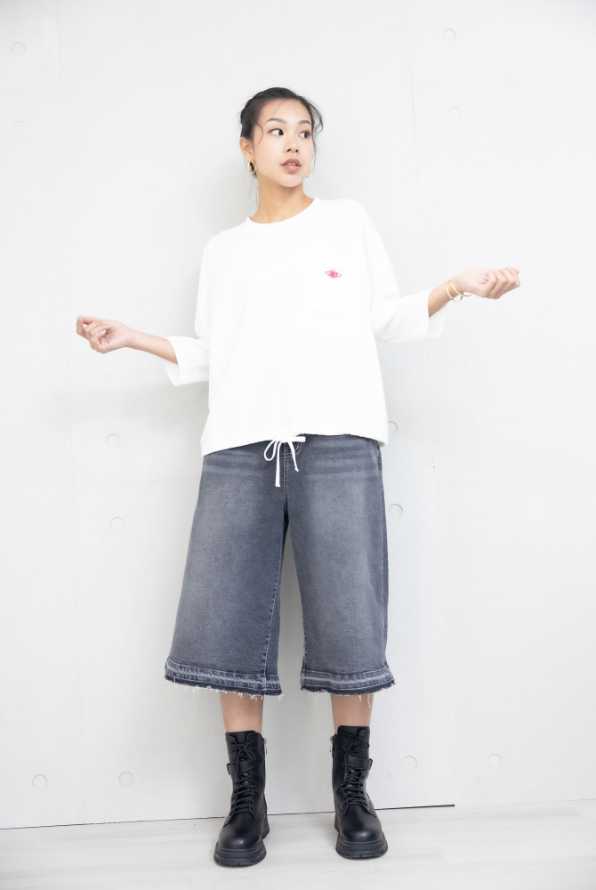 긴팔 左胸口袋刺繡標下擺抽繩上衣 / 白色