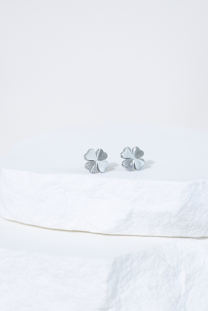 귀걸이 四葉幸運草耳環  / 銀色