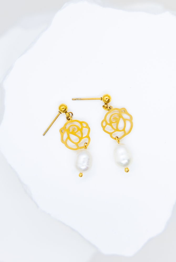 귀걸이 線條玫瑰花綴珍珠垂墜式耳環 /  金色