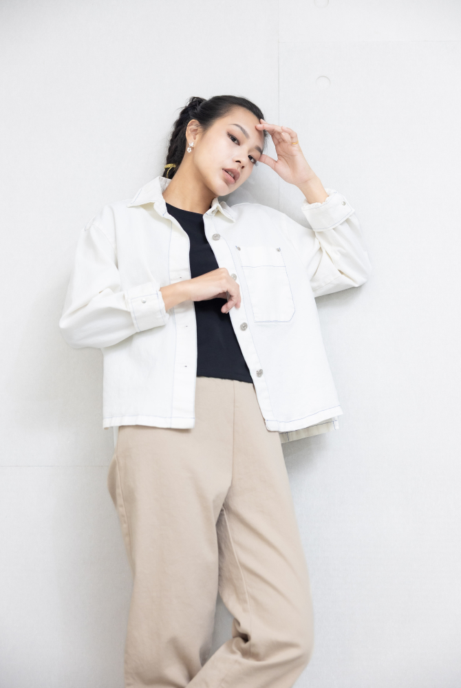 코트 藍色車線金屬釘扣長方口袋外套 / 米色