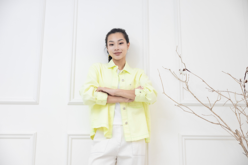 코트 綠色車線金屬釘扣長方口袋外套 / 嫩綠色