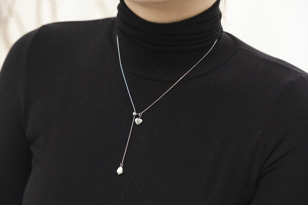 목걸이 小愛心綴小珍珠 Y字鍊 / 銀色