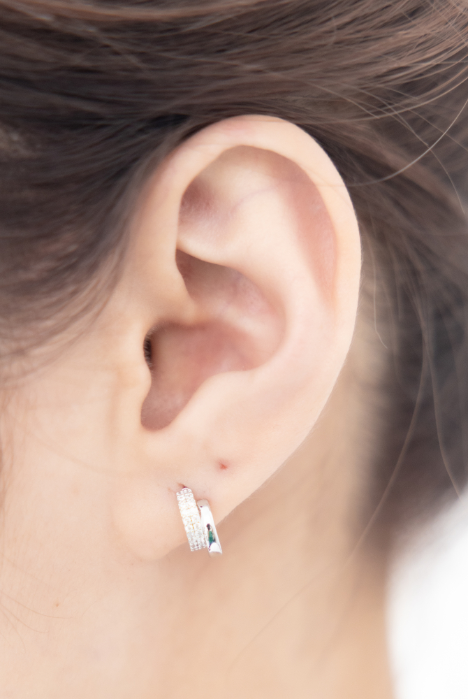 귀걸이 半圓弧小鋯石耳環 / 銀色