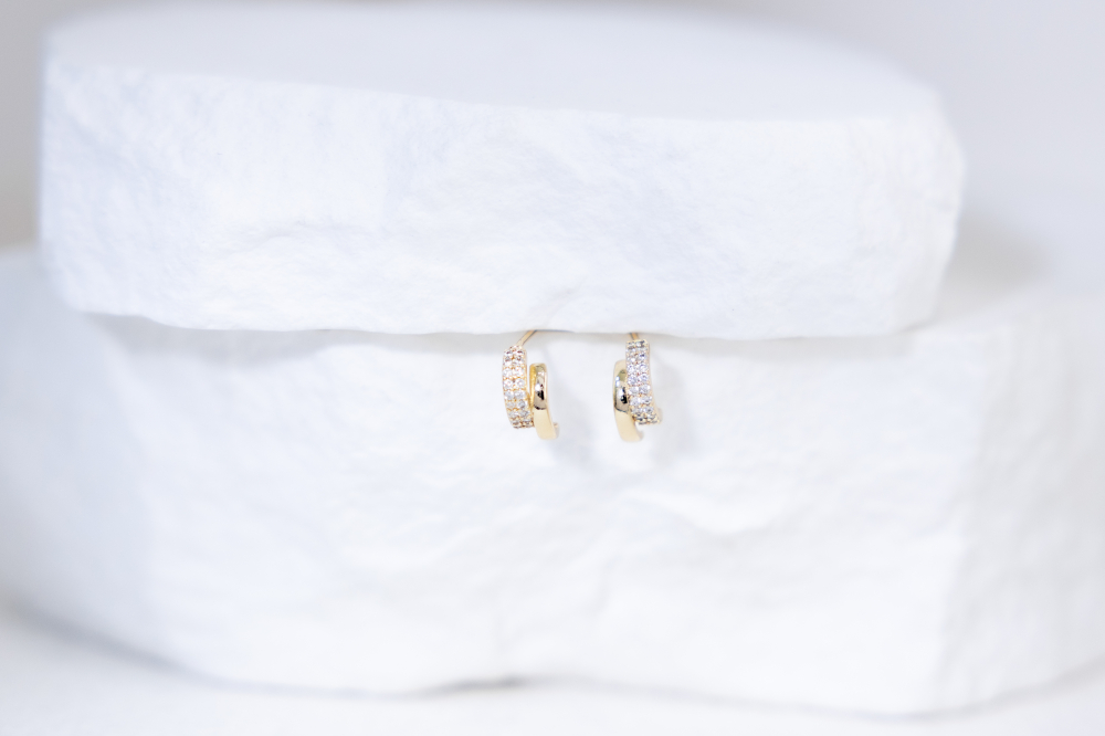 귀걸이 半圓弧小鋯石耳環 / 金色