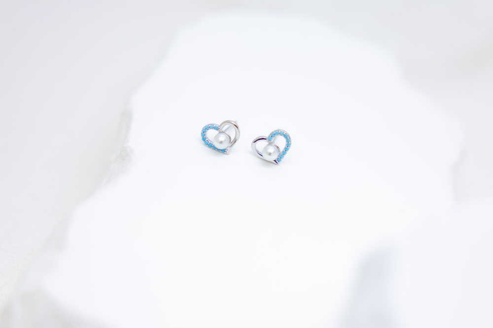귀걸이 空心愛心 小珍珠耳環 / 銀色