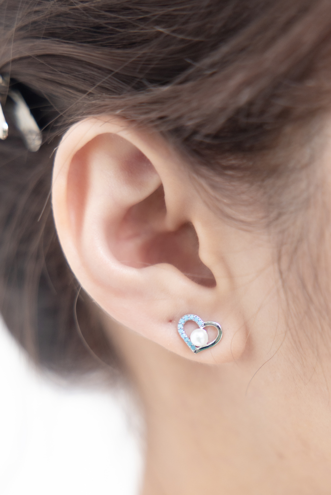 귀걸이 空心愛心 小珍珠耳環 / 銀色