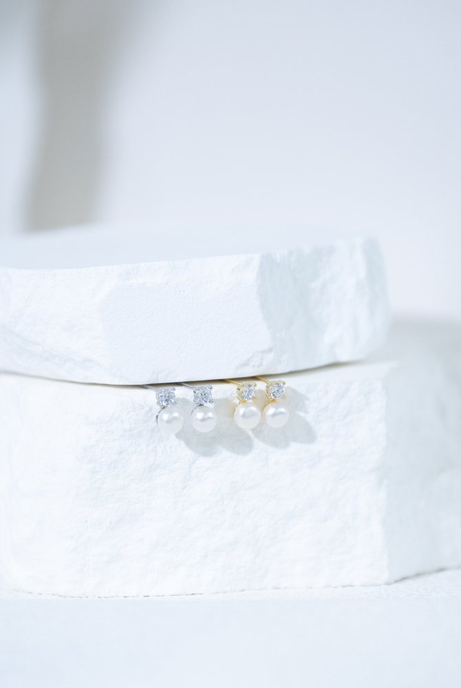 귀걸이 單顆鋯石接小珍珠耳環 / 銀色