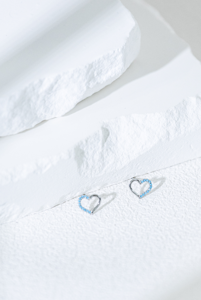 귀걸이 空心愛心耳環 / 銀色