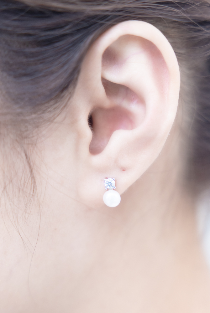 귀걸이 小鋯石Ｕ型圈型耳環 /  銀色