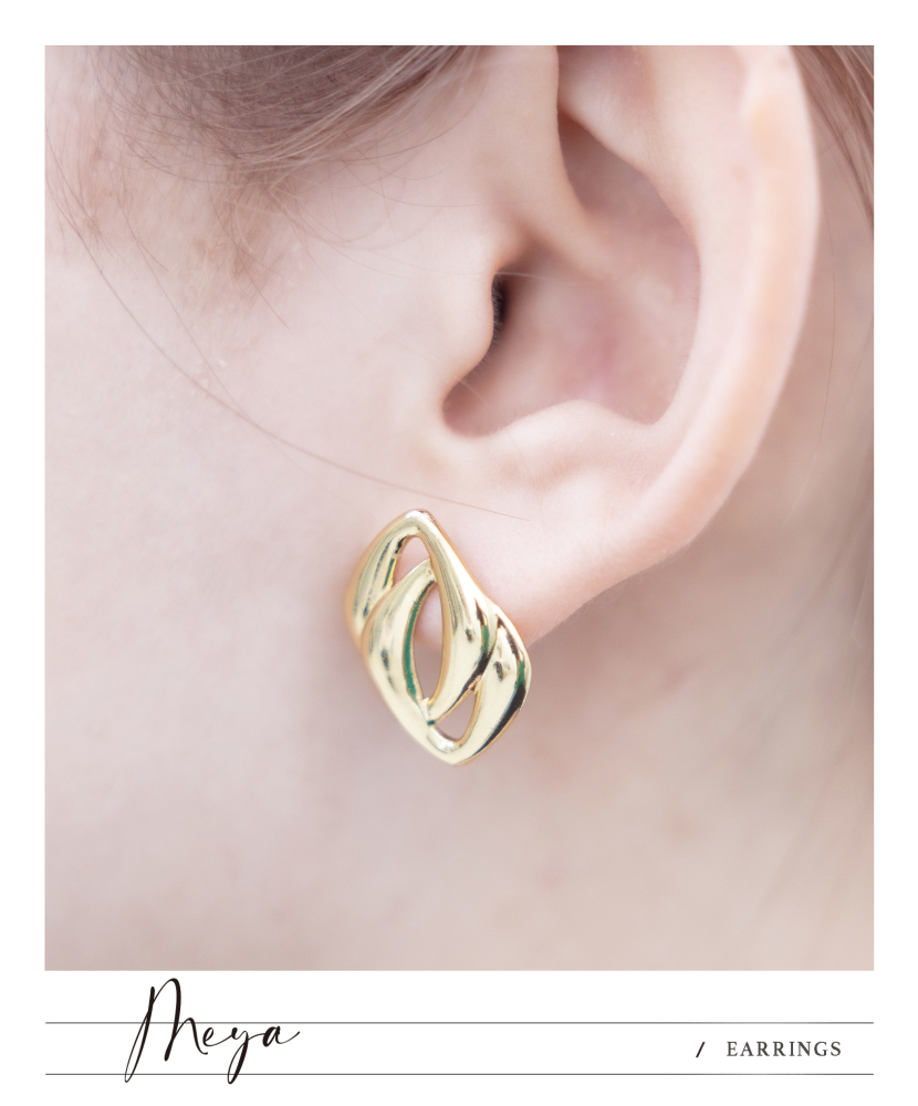 귀걸이 重疊方型鏤空橢圓耳環 / 金色