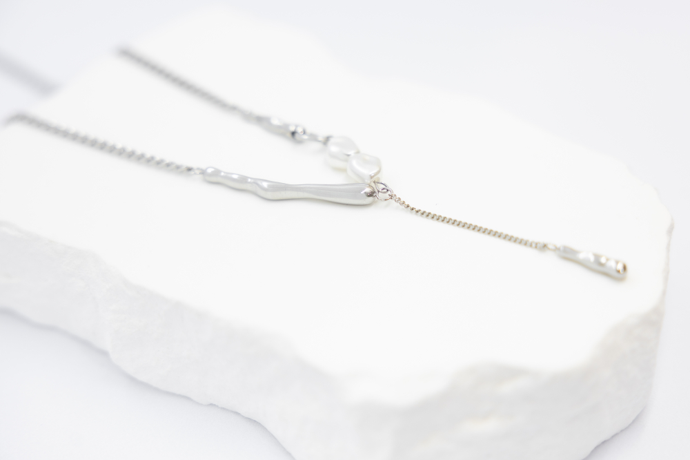 목걸이 小珍珠固定式短Y字鍊墜小柱體喜平鍊 / 銀色