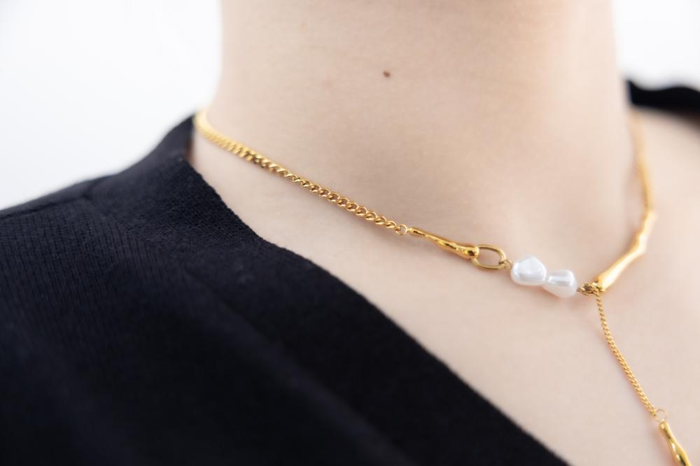 목걸이 小珍珠固定式短Y字鍊墜小柱體喜平鍊 / 金色