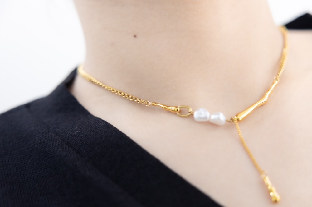 목걸이 小珍珠固定式短Y字鍊墜小柱體喜平鍊 / 金色