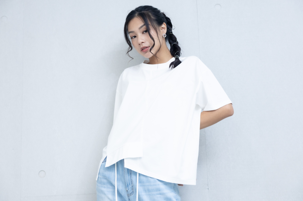 반팔 下擺造型絣接上衣 / 白色